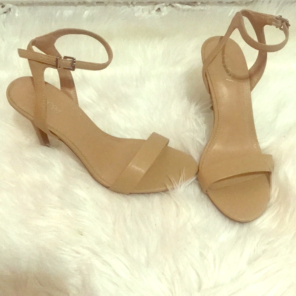 Nordstrom Abound Nude heels